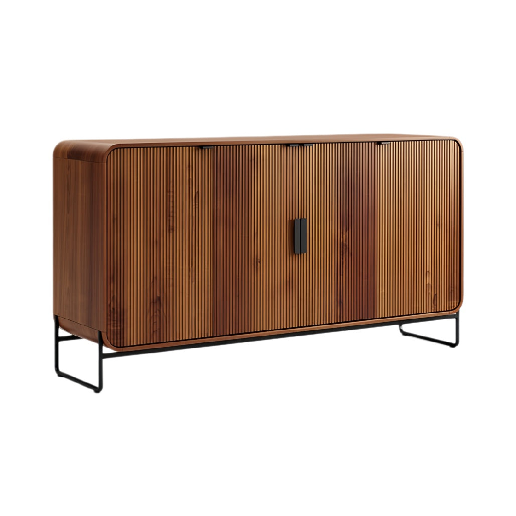Moderne houten dressoir met verticale lijnen en zwart metalen onderstel